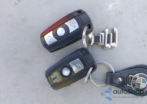 2006 BMW 325I I из США, поврежденный, VIN WBAVB13596PT05054